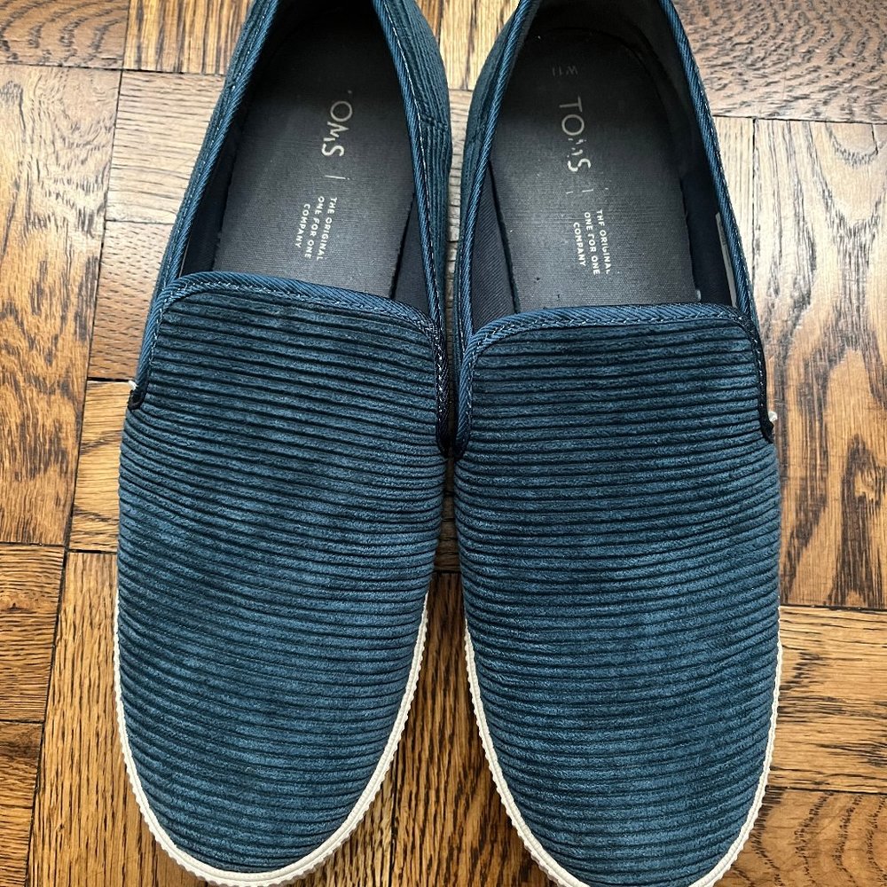 Toms slip-on shoes for men
